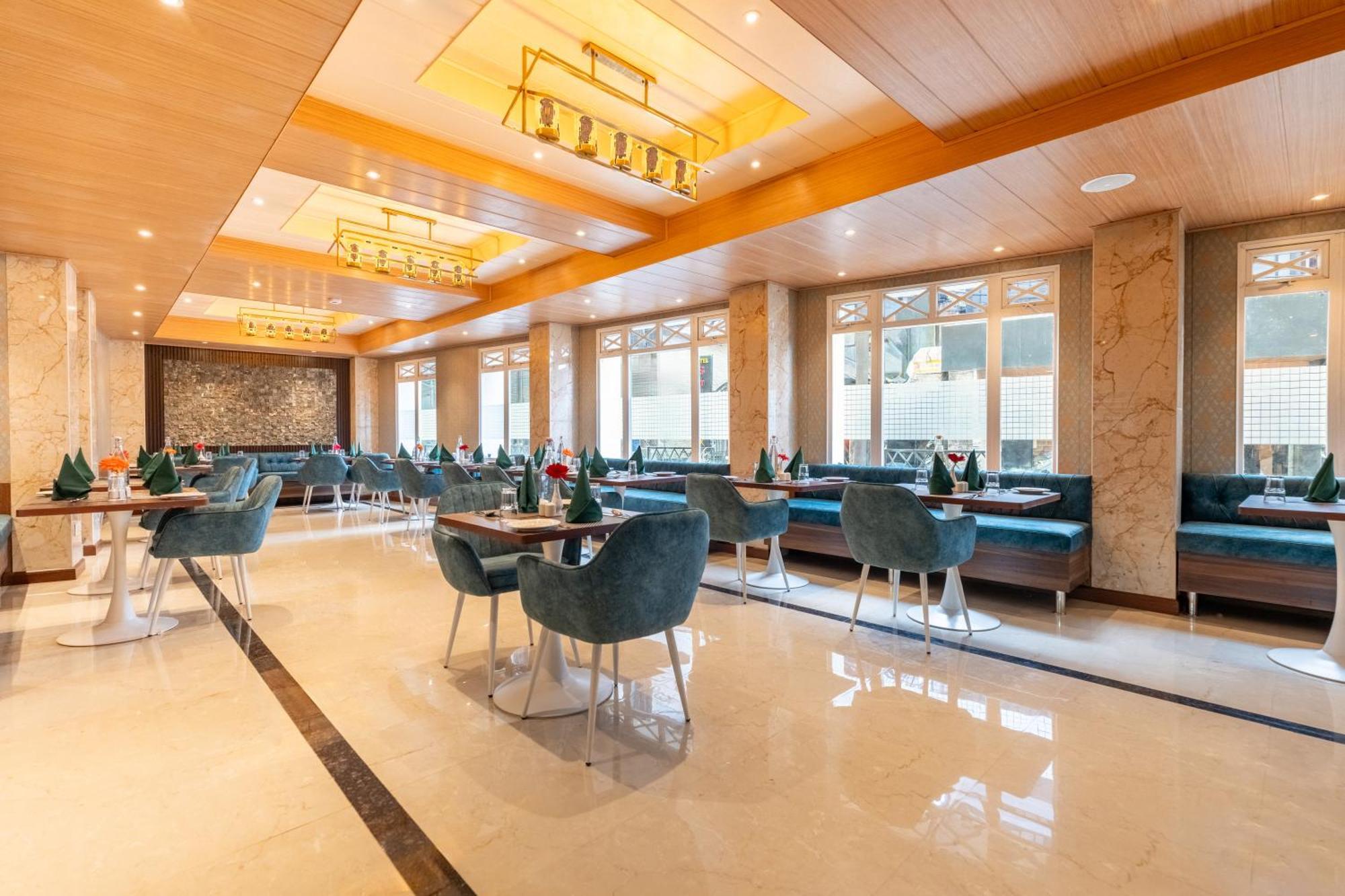 Summit Mall Stone Hotel ดาร์จีลิง ภายนอก รูปภาพ
